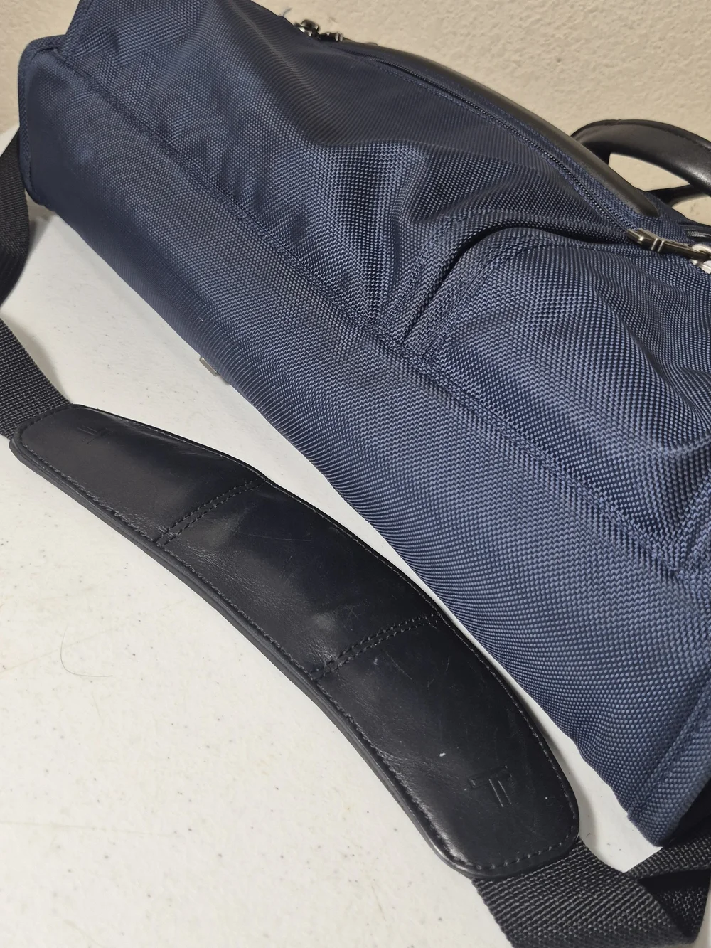 Tumi Navy Blue Expandable Organizer Laptop Briefcase Ballistic Nylon 26114NVOP